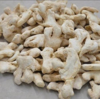 زنجبیل خشک ۱۰۰٪ طبیعی معطر، تازه و بسیار باکیفیت مناسب دمنوش، چای و آشپزی ارسال سریع به سراسر کشور